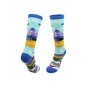 Calcetines festivos de algodón a media pantorrilla para mujer, diseño de muñeco de nieve y árbol de Navidad transfronterizo, calcetines para otoño e invierno, venta al por mayor para hombre y mujer - Product Image 3