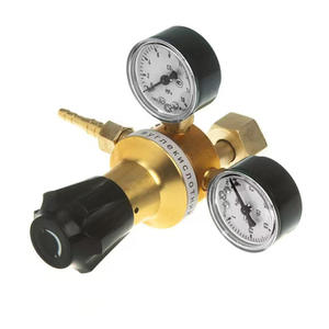 Régulateur de pression manuel de style russe BO-50 et manomètre pour les médias gazeux au dioxyde de carbone, à l'oxygène et au propane - Product Image 2