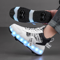 Nouveaux patins à roulettes imperméables pour filles et garçons avec semelle extérieure en TPR rechargeable et lumières LED à quatre roues