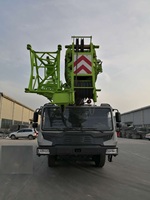 Grue mobile sur camion ZTC700V562 de 70 tonnes, grue de levage pour la construction, les ponts routiers, les champs pétrolifères, l'exploitation minière, prête à l'exportation