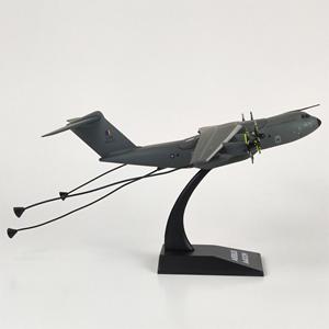 Modèle d'<span class=keywords><strong>avion</strong></span> <span class=keywords><strong>de</strong></span> <span class=keywords><strong>transport</strong></span> A-400M <span class=keywords><strong>de</strong></span> <span class=keywords><strong>l</strong></span>'<span class=keywords><strong>armée</strong></span> <span class=keywords><strong>de</strong></span> <span class=keywords><strong>l</strong></span>'<span class=keywords><strong>air</strong></span> malaisienne à <span class=keywords><strong>l</strong></span>'échelle 1:200, affichage statique, pour collection <span class=keywords><strong>de</strong></span> bureau - Product Image 3