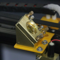 Mesin Pemotong dan Pengukir Laser CO2 50W/60W/80W/100W Berpendingin Air Hiwin 3-Axis Didukung AI untuk Akrilik Kayu Logam Karet
