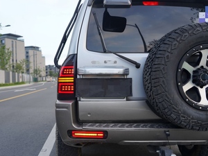 Feu arrière antibrouillard parfaitement adapté aux modèles Mitsubishi Motora Pajero V73 V77 V88 de 2004 à 2014 - Product Image 6