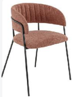 Chaise de salle à manger à accoudoirs en forme de C capitonnés, tissu terracotta, structure en fer noir mat