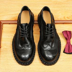 Mocassins en cuir personnalisés de haute qualité pour hommes, décontractés, pour affaires ou mariage, avec un design élégant - Product Image 1