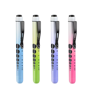 Linterna Médica con Grabado Personalizado, Clip para Bolsillo, Linterna Portátil para Exámenes de Oftalmología y ORL, para Uso Clínico - Product Image 2