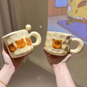 Mug en céramique jaune lait avec ours, design coréen, tendance sur internet, mignon, pour couple, petit déjeuner, café, avec couvercle - Product Image 1