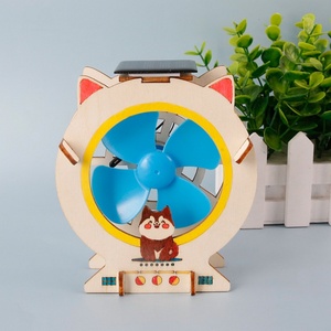 Kit de ventilateur solaire éducatif STEM OKYN-G6795, jouet d'expérimentation scientifique en bois à faire soi-même pour l'apprentissage en classe - Product Image 1