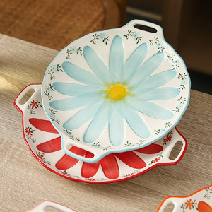 Vente directe d'usine de plats en céramique sous-glaçurée, peu profonds, en forme de fleur, à double anse ; assiettes colorées pour légumes ; adorables. - Product Image 3