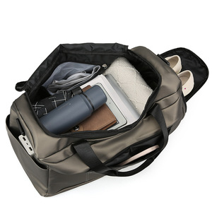 Sacs de voyage et de sport personnalisés avec logo pour hommes et femmes, grands sacs de sport de luxe, sacs à chaussures de voyage anti-poussière - Product Image 5