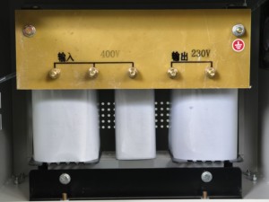<span class=keywords><strong>Prix</strong></span> d'usine 50kva ~ 300kva 380V <span class=keywords><strong>400V</strong></span> 440V à 220V <span class=keywords><strong>transformateur</strong></span> Scott de <span class=keywords><strong>triphasé</strong></span> <span class=keywords><strong>400V</strong></span> à monophasé <span class=keywords><strong>230V</strong></span> - Product Image 3
