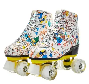Ensemble complet de patins à roulettes Flash de couleur Chaussures de patin à quatre roues à deux rangées