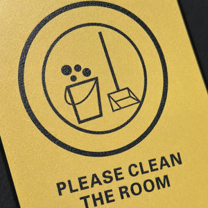 <span class=keywords><strong>Carte</strong></span> <span class=keywords><strong>de</strong></span> porte d'hôtel personnalisée imprimée, signalisation « Veuillez nettoyer la chambre », étiquette suspendue pour poignée <span class=keywords><strong>de</strong></span> porte <span class=keywords><strong>de</strong></span> chambre d'hôtesse, vente en gros - Product Image 4