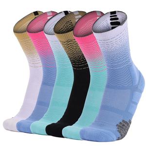 Calzini da basket <span class=keywords><strong>Spalding</strong></span> con elastico alla caviglia e protezione del piede per squadra Sport supporto Logo modello di basket calzini - Product Image 1