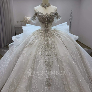 Lsjj143 Robe de mariée de luxe, style princesse, coupe cœur, bohème, longueur ras du sol, avec traîne chapelle, brodée, richement perlée, en dentelle, à plusieurs couches - Product Image 2