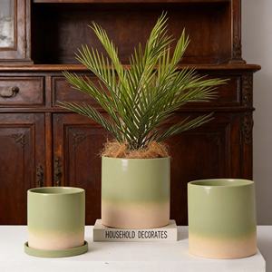 Pot de fleurs en céramique vert olive dégradé avec trou de drainage et système d'arrosage automatique, design moderne et écologique pour une utilisation en intérieur/extérieur - Product Image 6