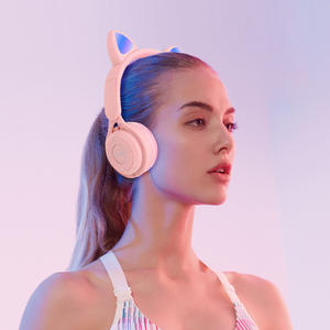 <b>Cat's</b> <b>Ears</b> Steamed <b>Cat</b> <b>Ear</b> Shaped Bread Hair Light Headworn Blue Tooth Headset Subwoofer Wireless Foldable Universal Headset - Product Image 3