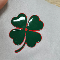 Autocollant en silicone brillant personnalisé, en relief 3D, en forme de rouleau, logo 3D, transfert thermique pour T-shirt, étiquette de vêtement, design en caoutchouc PVC