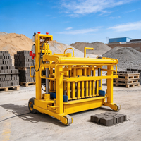 Produit phare : Dispositif mobile sur roues pour la fabrication temporaire de briques en argile pour chantiers routiers, Équipement de fabrication de briques en argile mobile, Presse à briques