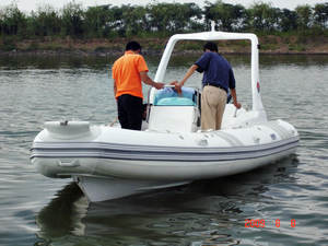 Bateau gonflable en caoutchouc, coque <span class=keywords><strong>Semi</strong></span>-<span class=keywords><strong>rigide</strong></span>, côtelé <span class=keywords><strong>580</strong></span> - Product Image 3