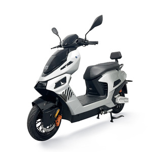 Moto longue portée, véhicule deux-roues rapide et stylé, moto haute performance - Product Image 3