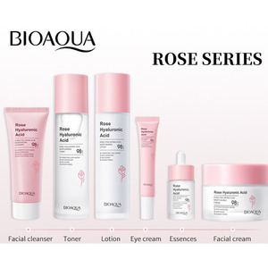 Set de Seis Piezas BIOAOUA para el Cuidado de la Piel con Ácido Hialurónico de Rosa Inglesa Completa para Limpieza e Hidratación - Product Image 1