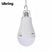 Chine Fabricant Vente Directe E27 B22 AC DC Ampoules LED de Lumière de Secours Rechargeables avec 4 Piles Amovibles