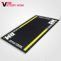 Tapis de sol de garage pour moto en nylon, design personnalisé, antidérapant, imperméable, adapté aux animaux domestiques, résistant à l'huile, fin, style course, pour extérieur