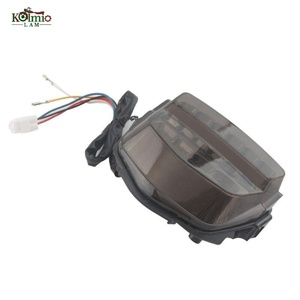 Ajuste de la luz trasera de la motocicleta Artudatech para <span class=keywords><strong>Honda</strong></span> 2008 2009 2010 2011 <span class=keywords><strong>2012</strong></span> CBR1000RR CBR <span class=keywords><strong>1000RR</strong></span> Accesorios - Product Image 4