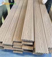 Offre Spéciale extérieur durable en bois plastique Composite Decking étanche cliquez installer passerelle Grain de bois Surface brossé techniques