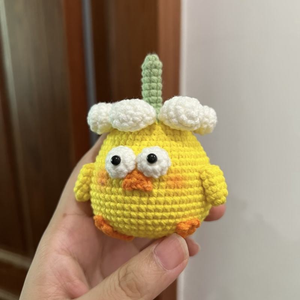 Adorable <span class=keywords><strong>Llavero</strong></span> de Animal de Peluche Tejido a Crochet, Mini <span class=keywords><strong>Pollito</strong></span> Amarillo <span class=keywords><strong>Amigurumi</strong></span> Personalizado, <span class=keywords><strong>Llavero</strong></span> de Pollo de 10 cm - Product Image 1