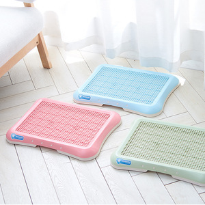 Inodoro portátil de plástico para perros y cachorros de interior con valla y objetivo, inodoro autolimpiable para mascotas - Product Image 4