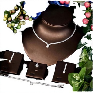 Conjunto de Collar y Pendientes de 4 Piezas con Diseño de Lágrima Vintage Simple, Joyería de Circonia Cúbica para Regalo de Boda o Ocasiones Especiales S-327 - Product Image 3