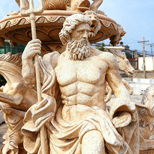 Fontaine d'eau ancienne européenne <span class=keywords><strong>en</strong></span> marbre beige de grande taille, sculptée à la main, avec des sculptures d'animaux, d'hommes et de chevaux - Product Image 6