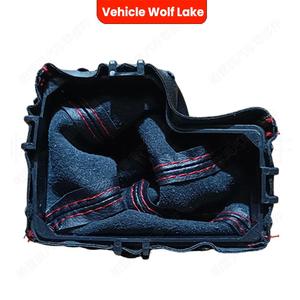 ฝาครอบหัวเกียร์รถยนต์วูล์ฟเลคสำหรับฟอร์ด มอนเดโอหนังสีดำแบบซักได้พร้อมตะเข็บสีแดง - Product Image 1