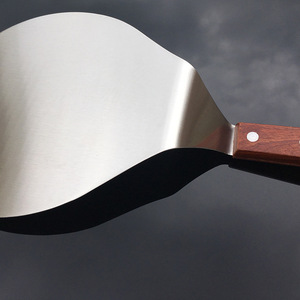 Offre Spéciale : Spatule <span class=keywords><strong>à</strong></span> <span class=keywords><strong>Pizza</strong></span> Ronde Grande en Acier Inoxydable avec Manche en Bois – Outil de Cuisson pour Pains et Pâtisseries - Product Image 4