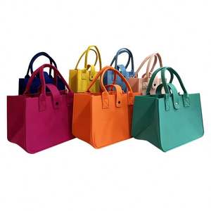 Sac fourre-tout en feutre grande capacité, couleur unie, mignon, pour femme, idéal pour l'hiver et l'automne, vente directe usine, sac de plage, sac à main - Product Image 1