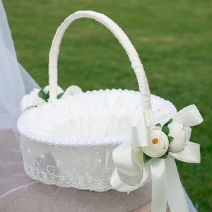 Produits les plus vendus : Panier de fleurs artificielles blanc simple et varié, avec <span class=keywords><strong>ruban</strong></span> en dentelle, idéal pour la décoration de mariage - Product Image 2