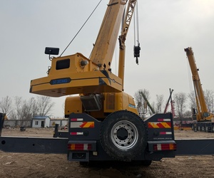 XCM xct25L5 25t <b>crane</b> Year 2020 Truck All-Terrain <b>Crane</b> with SAC1300t STC800t6 STC800t5 STC1000c7 <b>crane</b> made in China - Product Image 2