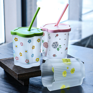 학교 사용자 정의 스타일 크리 에이 티브 귀여운 학생 유리 물병 뚜껑 짚 유리 음료 컵 - Product Image 5