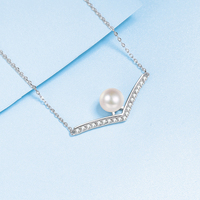 Colliers pour femmes en argent sterling 925 avec design en V, bijoux fins, insertion de moissanite VVS1 avec perle d'eau douce de 8 mm