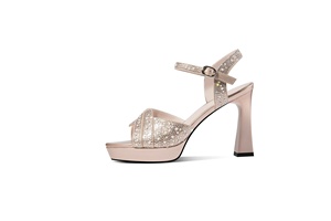 Sandales à talon carré scintillantes pour femmes, avec strass et bride de cheville, chaussures de soirée et de mariée, confortables, légères, effet pieds nus, été automne - Product Image 4