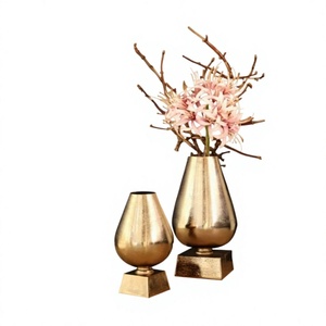 Juego de 2 Jarrones Modernos de Aluminio con Acabado Dorado, Estilo Real, Decoración para Hogar, Jardín, Bodas y Fiestas - Product Image 1