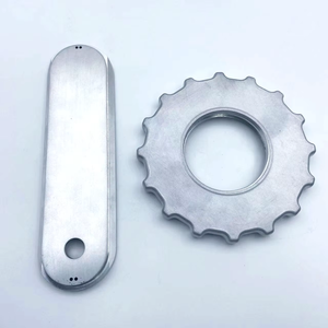 Pièces sur mesure en aluminium usinées CNC et par électroérosion à fil, de forme spéciale, usinées avec précision, comprenant plaques à bride, bases de fixation et composants pour l'automatisation et les semi-conducteurs - Product Image 4
