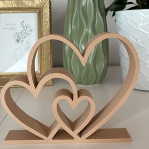 Escultura de Mesa con Triple Corazón Blanco Mate, Adorno de Amor Hueco, Manualidades de Plástico para Decoración del Hogar y Bodas - Product Image 4