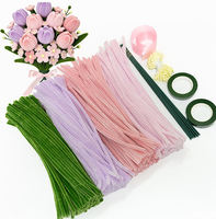 Kit de Création Bouquet de Fleurs de Lys 219 Pièces – Tiges de Chenille Pliables pour Bouquet de Mariée, Centre de Table, Décoration Maison, Bricolage