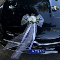 Romantische Europese luxe bruidsauto decoratie kunstmatige pioenroos bloemen buiten eenvoudige montage