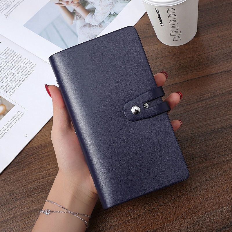 สีกรมท่า