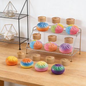 Diversión moldeando Baozi - Diseño degradado colorido - Moldeado repetido diario - Juguete Baozi suave, interactivo y entretenido - Product Image 3