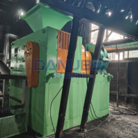 Machine de pressage à haute pression pour la fabrication de briquettes de poudre de chaux, ligne de moulage de poudre de chaux